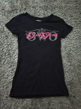 Girls With Guns GWG Black Short Sleeve Logo Tee